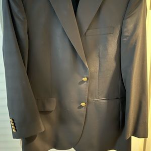Men’s Navy blazer. Always in style. 44R